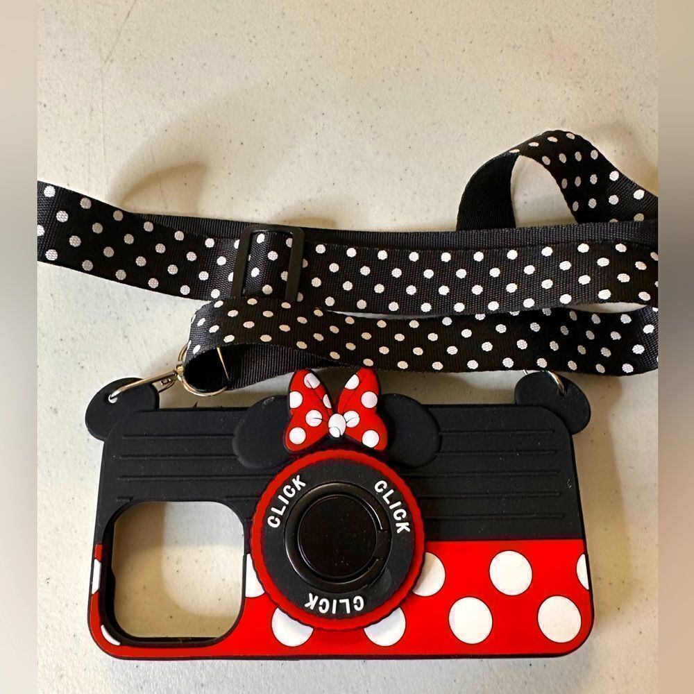 Minnie Mouse IPhone 14 pro case with handle